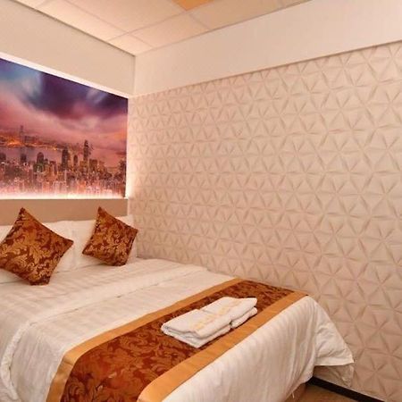Whole Sunshine International Hotel Hong Kong Exterior photo